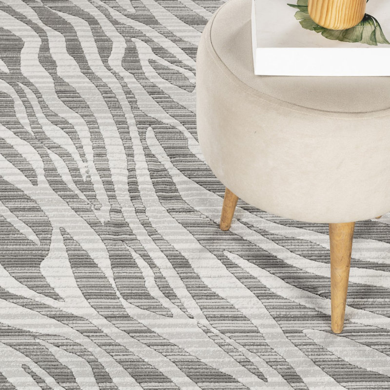 Tapis gris 2 pi 7 po x 9 pi 10 po, Tapis de couloir 2 pi 7 po x 9 pi 10 po