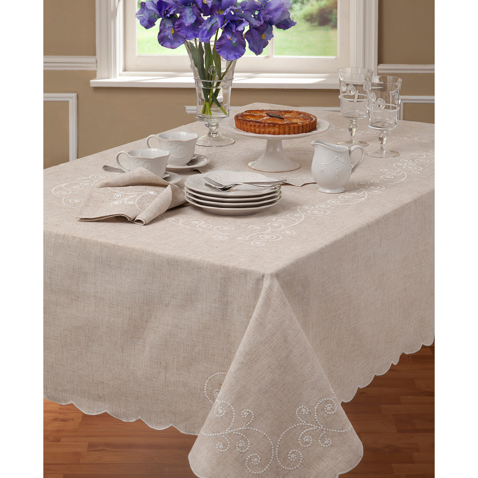 French Perle Embroidered Linen Napkin