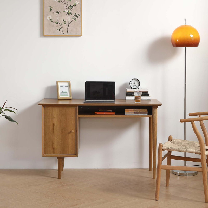 Petit bureau antique pour la maison