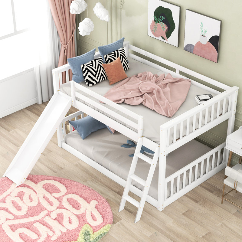 Lit double convertible au-dessus d'un lit superposé, blanc - Maximise l'espace utilisé pour créer un environnement de sommeil stable