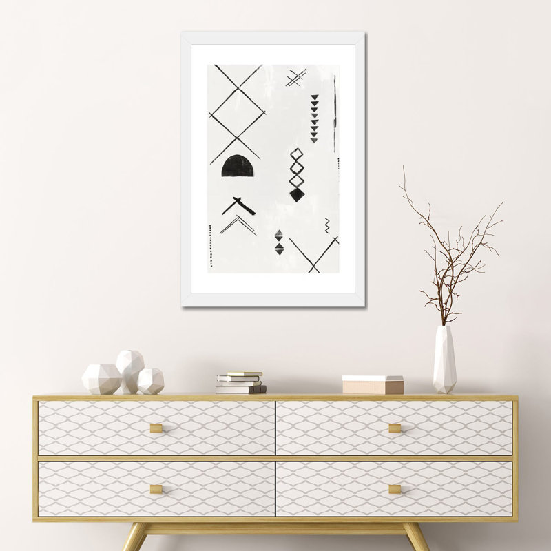 «African Motifs II» par Isabelle Z - reproduction d'art, Blanc, Papier encadré blanc, H 24 po x l 16 po x P 1 po