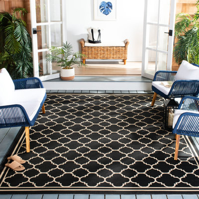 Herefordshire Looped/Hooked Black Indoor/Outdoor Rug