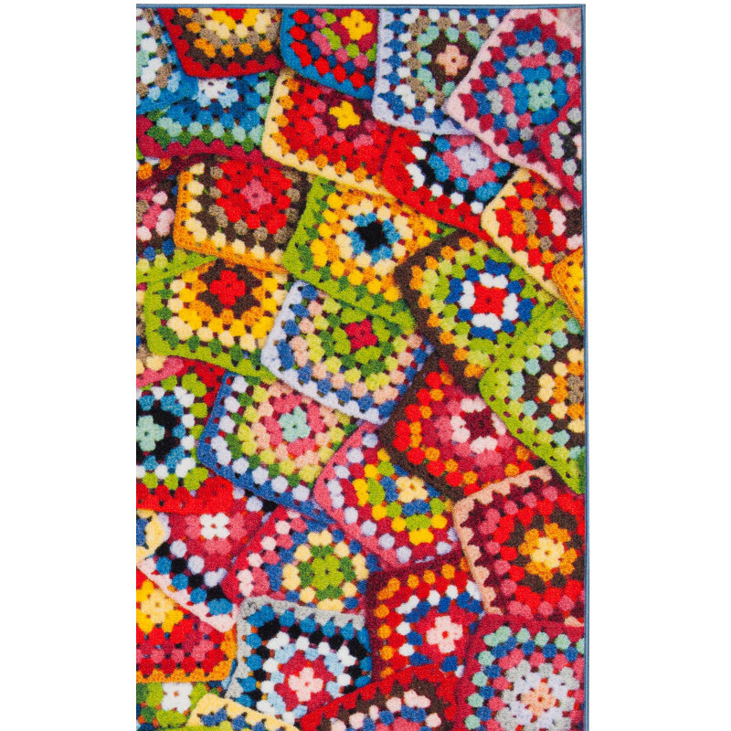 Aztec 210 Area Rug in Green/Multi, Rectangle 4' x 6'