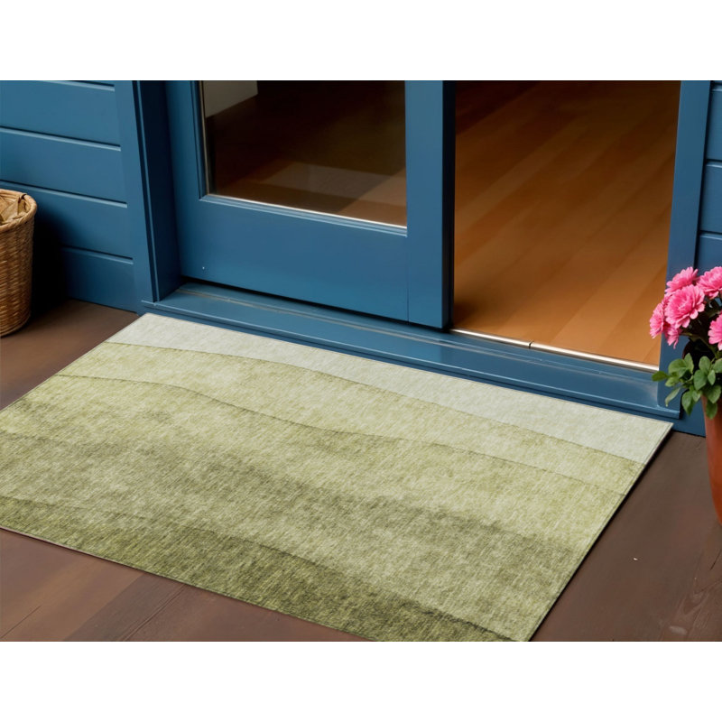 Tapis intérieur / extérieur ombré vert olive et artichaut 3 pi x 5 pi HomeRoots