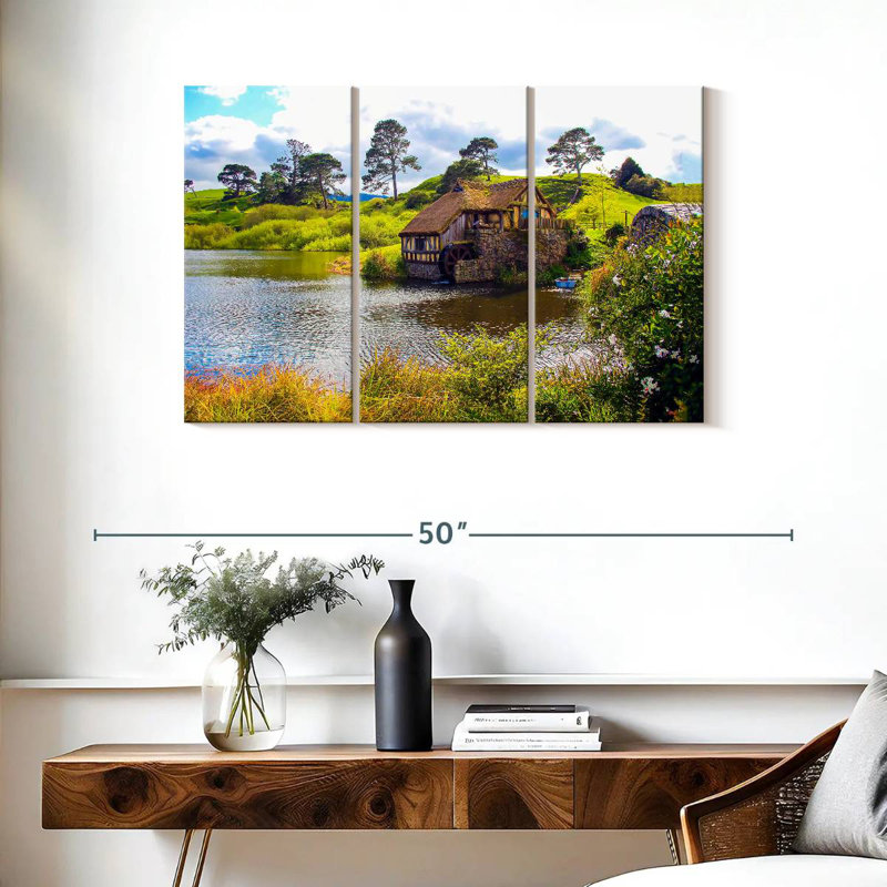 Sebbie Hobbiton, 24" H x 38" W