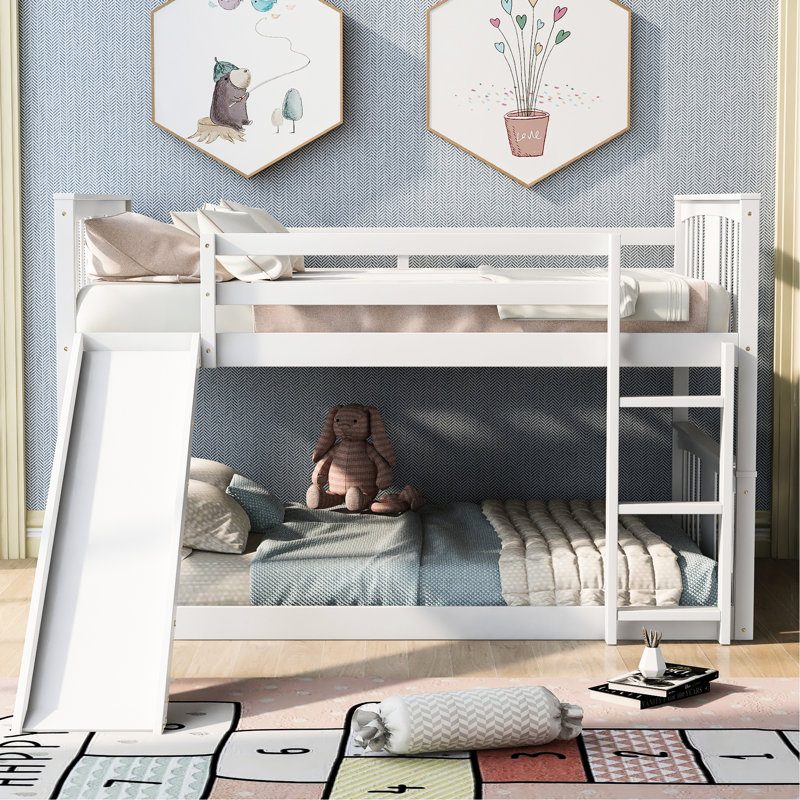 Lit double superposé avec glissade, blanc - Pièce de chambre moderne fonctionnelle dans l'espace