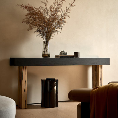 Comptoir d'entrée de luxe moderne et minimaliste