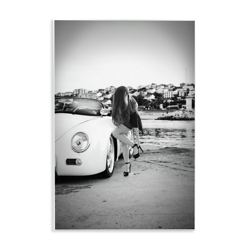 "Chic Stylish Woman" par Car Design, par CAD Designs, H 15 po x l 10 po