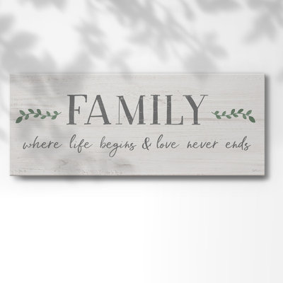 " Love Never Ends "