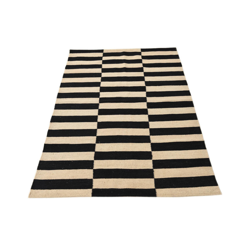 Tapis noir et blanc Orta