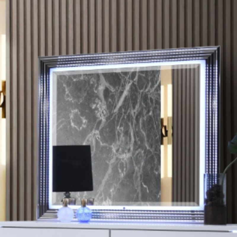Moon Smooth White Mirror With Led, White