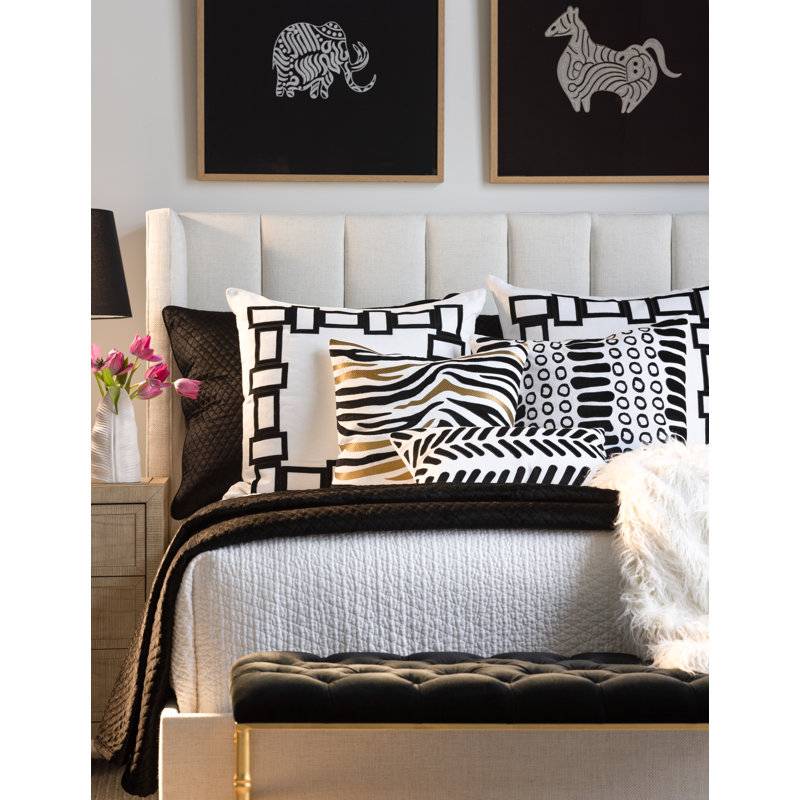 Tiger Square Pillow Cover & Insert