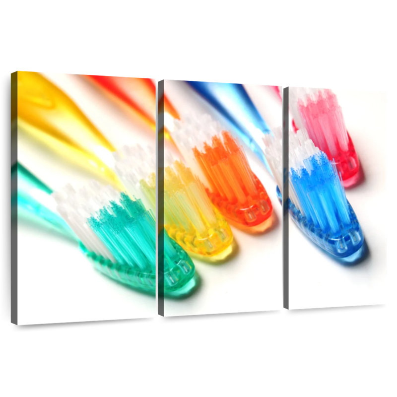 Brosses à dents de couleur Alcaraz, H 42 po x l 65 po