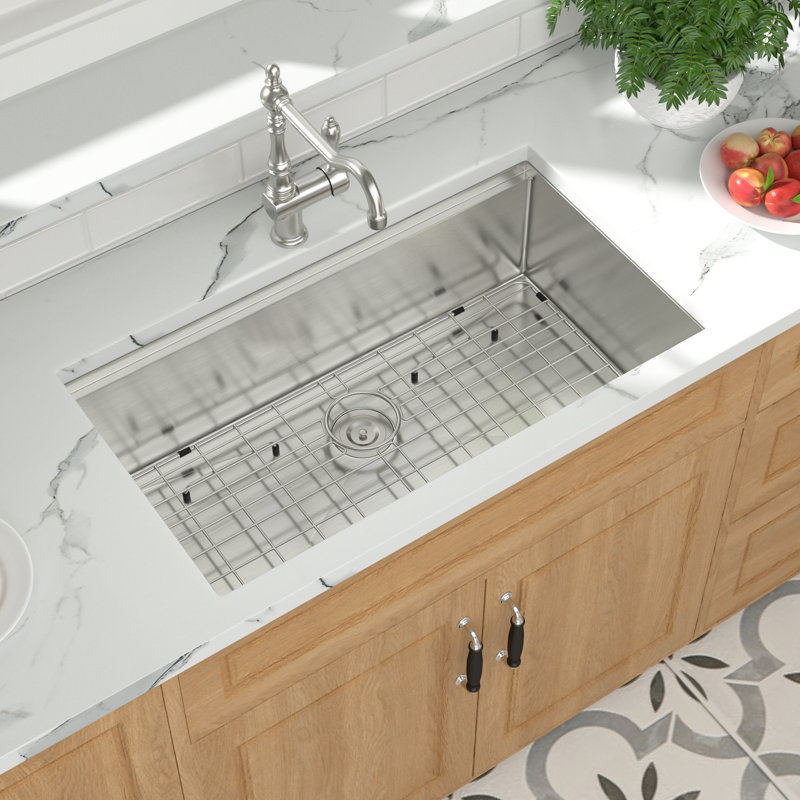 33"L x 19"W Undermount Workstation Kitchen Sink Stainless Steel  Single Bowl Kitchen Sink with Cutting Board and Colander
