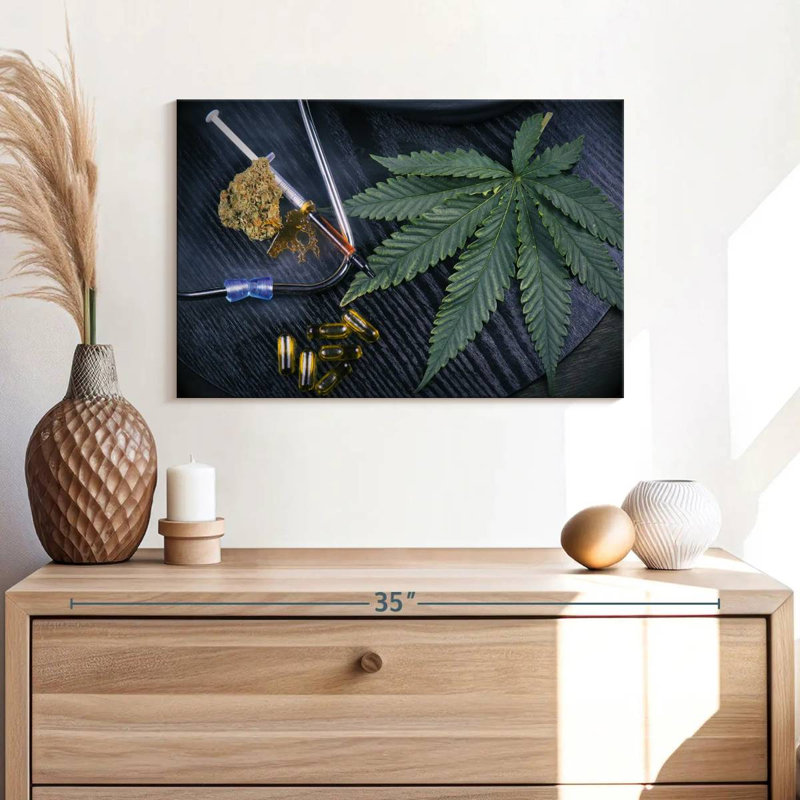 Senne Medicinal Marijuana Leaf, 8" H x 12" W