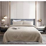 Basics Traditional Quilted Solid Colour Quilt Set