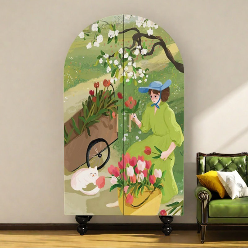 Armoire arquée avec tablettes et portes d'art