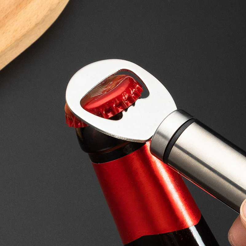 Bouteille d'eau en acier inoxydable épluché et grains de maïs rasés et copeaux et ouverture de la bouteille 4-en-1 éplucheur multifonctionnel