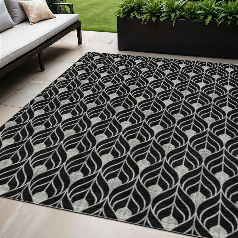 Tapis intérieur / extérieur géométrique noir lavable 5 pi x 8 pi