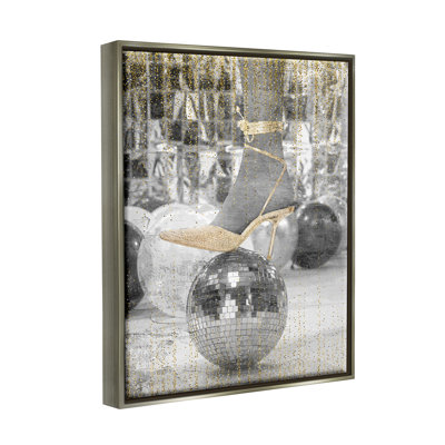 «Glam Heels Disco Ball», reproduction encadrée sur toile par Kim Allen