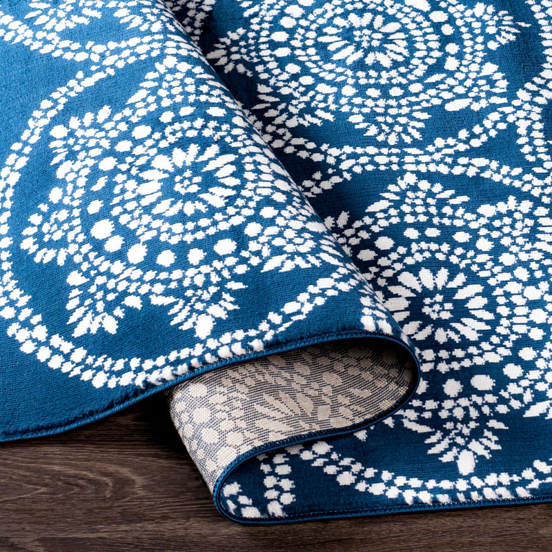 Addilee Damask Indoor Rug, Rectangle 5'3" x 7'1"