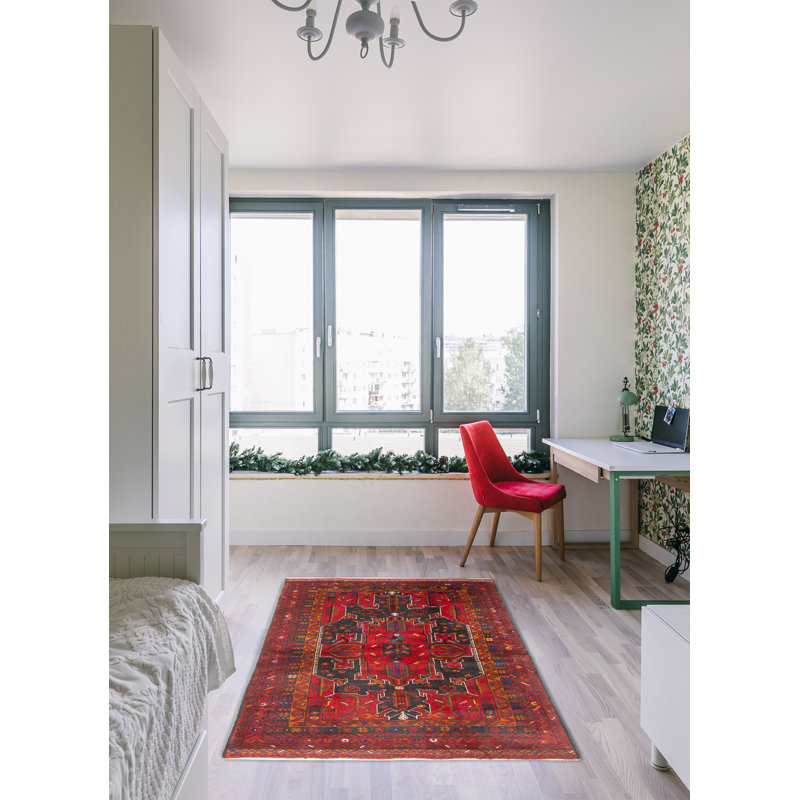 Tapis rouge Teimani 3 pi 10 po x 6 pi 5 po