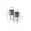 Jardinières rondes en métal ondulé sur supports-392773944