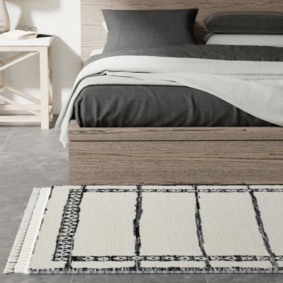 Tapis blanc en polypropylène / polyester tissé à la machine Kealee
