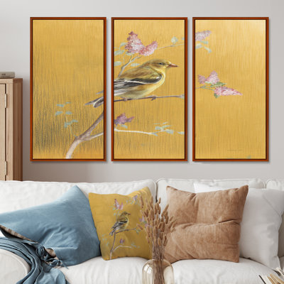 «Gold Bird On Blossoms III - Farmhouse», ensemble d'art mural sur toile encadrée