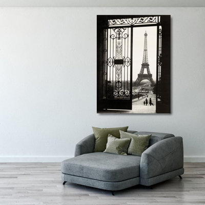 The Eiffel Tower, 1925 IMA-U251