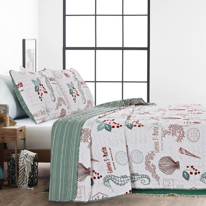 Holiday Writing Quilt Set, Queen Quilt + 2 Standard Shams