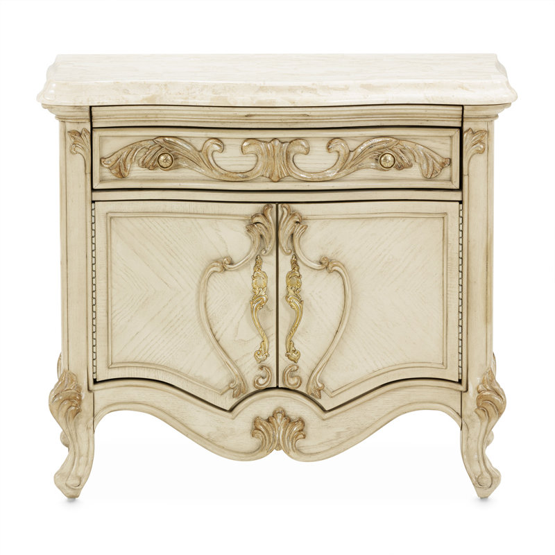 Platine De Royale 34.25'' W Nightstand