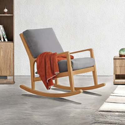 Chaise berçante en chêne massif