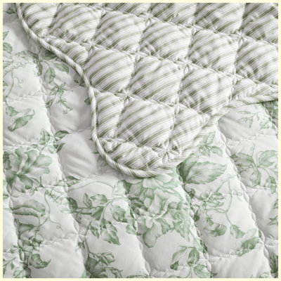 4-Piece King Solid Green Quilt Set with Decorative Pillow