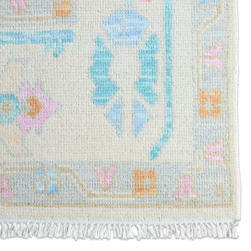 Jaipur Living Raisha EVE05 Handknotted Floral Ivory and White Area Rug (8'x10'), Rectangle 8' x 10'