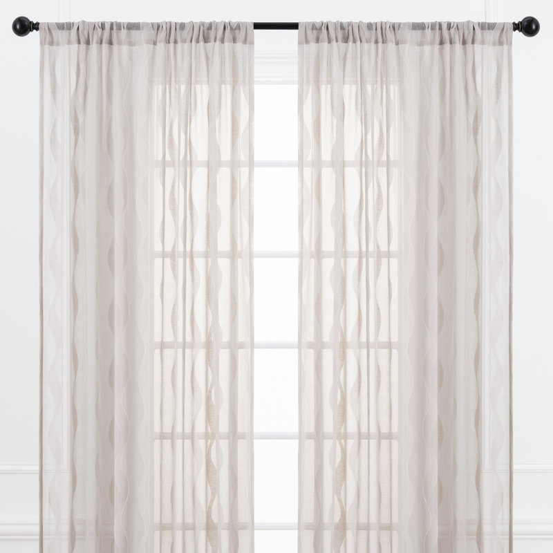 Rideau semi-transparent rayé Maizee, L 52 po x L 84 po, Taupe
