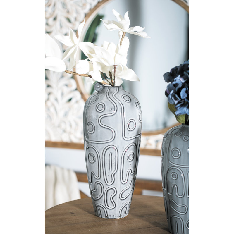Vase de table en céramique modern Hellman, H 16 po x l 7 po x P 7 po