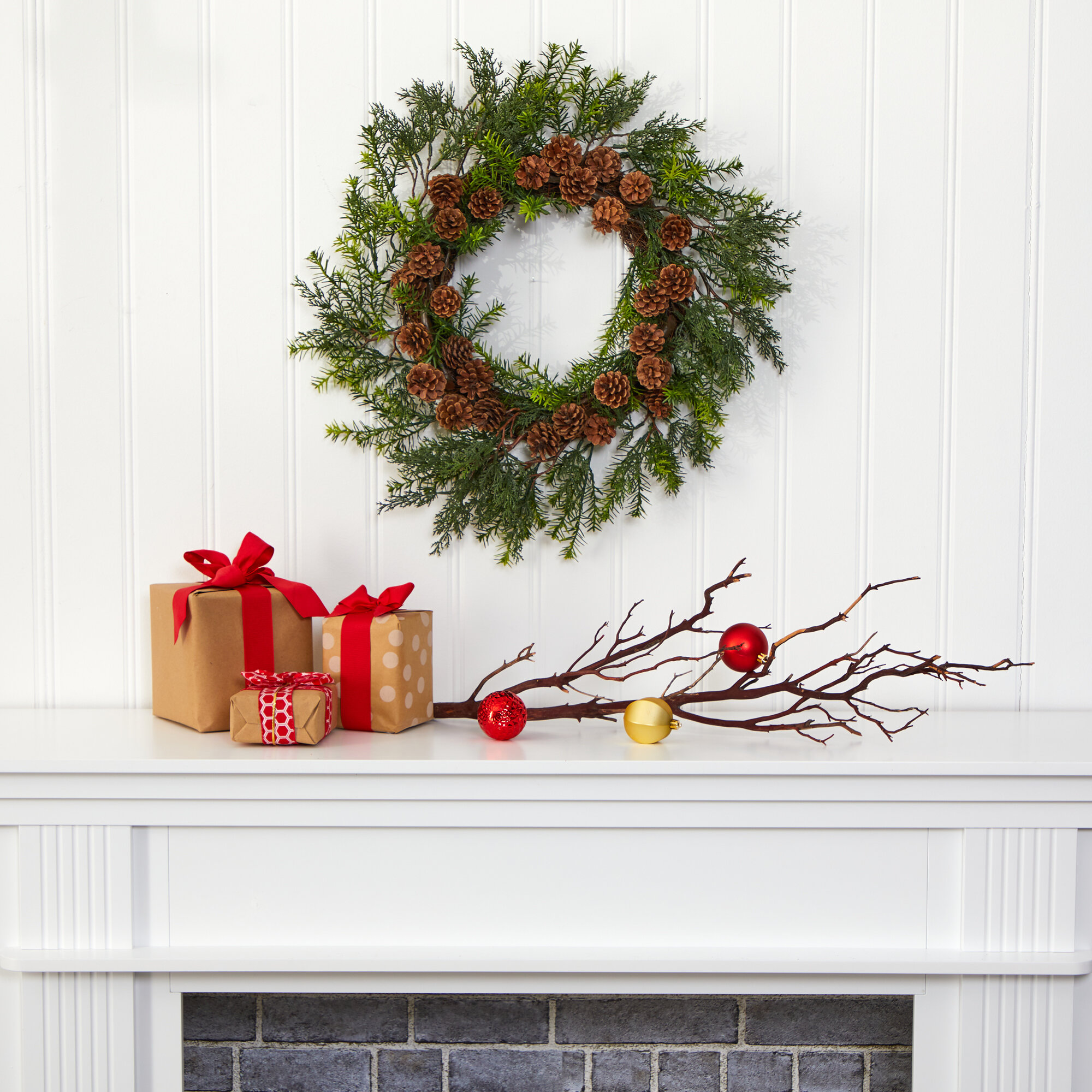 The Holiday Aisle® 22'' Plastic Wreath | Wayfair