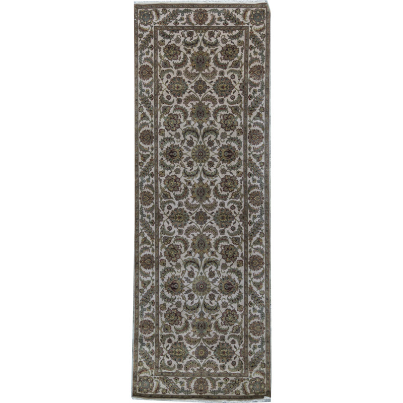 Trinity Hand-Knotted High-Quality Ivory and Green Runner
