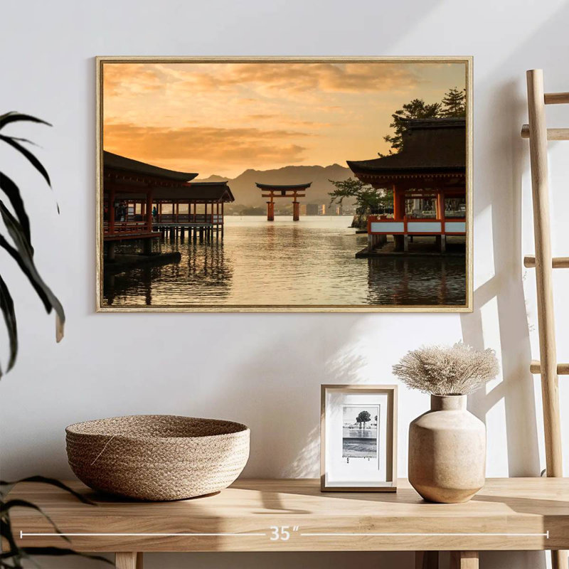 Célèbre sanctuaire Itsukushima, 25 po x 17 po, Cadre flottant en bois naturel