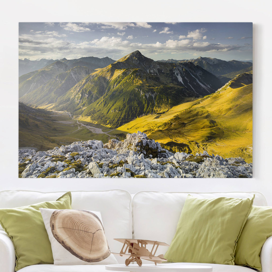 Leinwandbild Berge und Täler der Lechtaler Alpen in Tirol