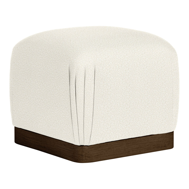 Nola Ottoman