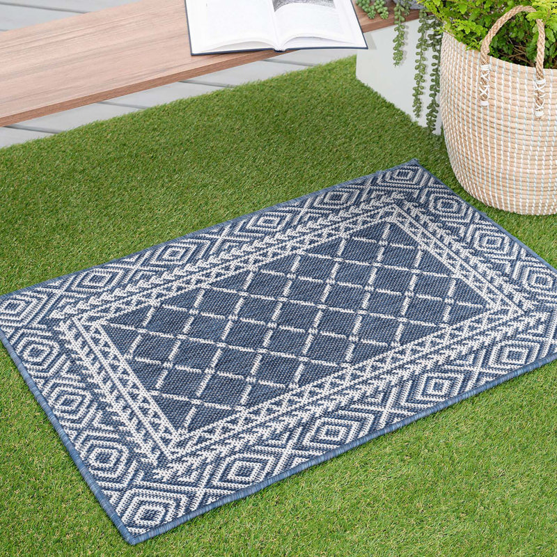 Rosenzweig Indoor / Outdoor Rug, Rectangle 2' x 3'