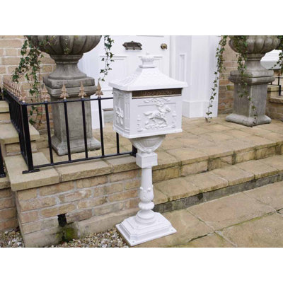 Post Mounted Post Box