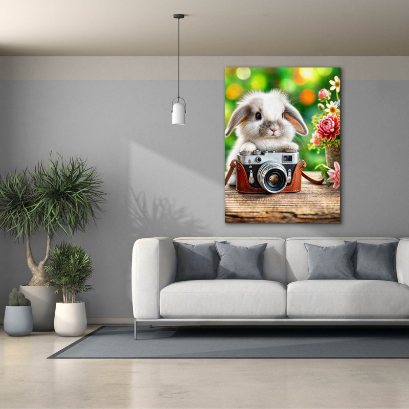 Art mural sur toile Sitz "Smile For Bunny" par Rey Klimt, H 54 po x l 40 po
