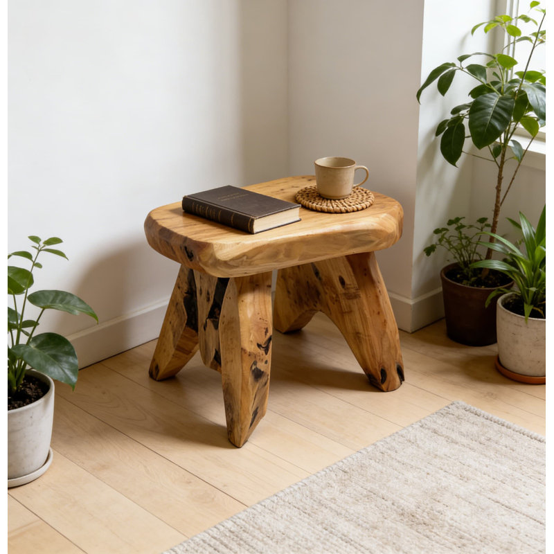 Tabouret en bois de cèdre Live Edge