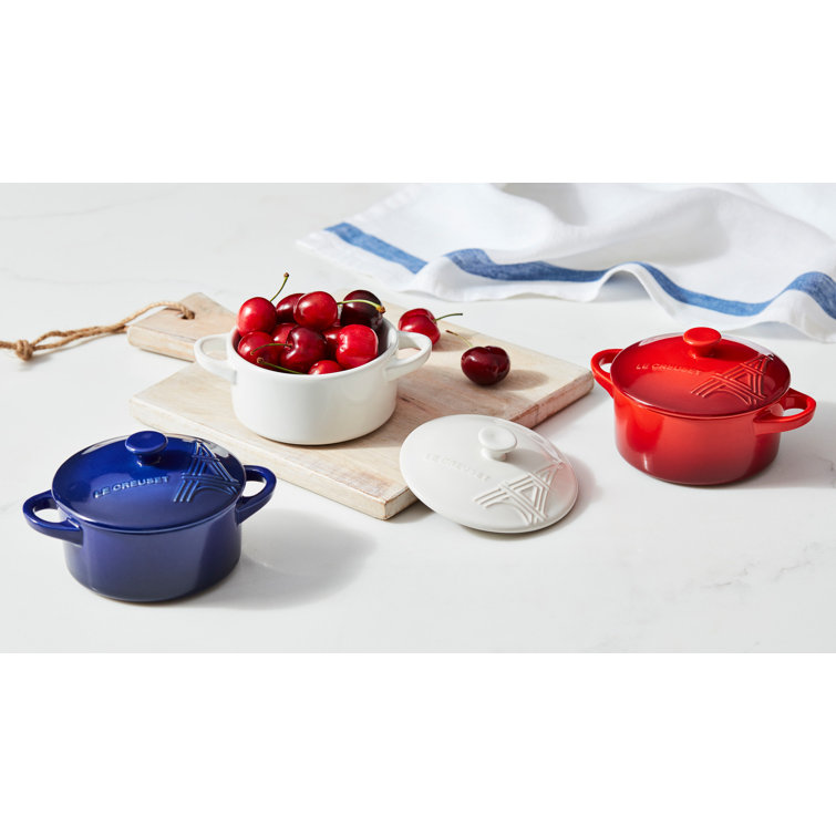 Le Creuset Stoneware Mini Round Cocotte with Flower Lid, 8oz., Nectar