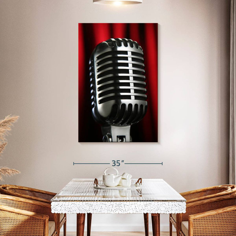 Microphone Abarca Vintage, H 48 po x l 32 po