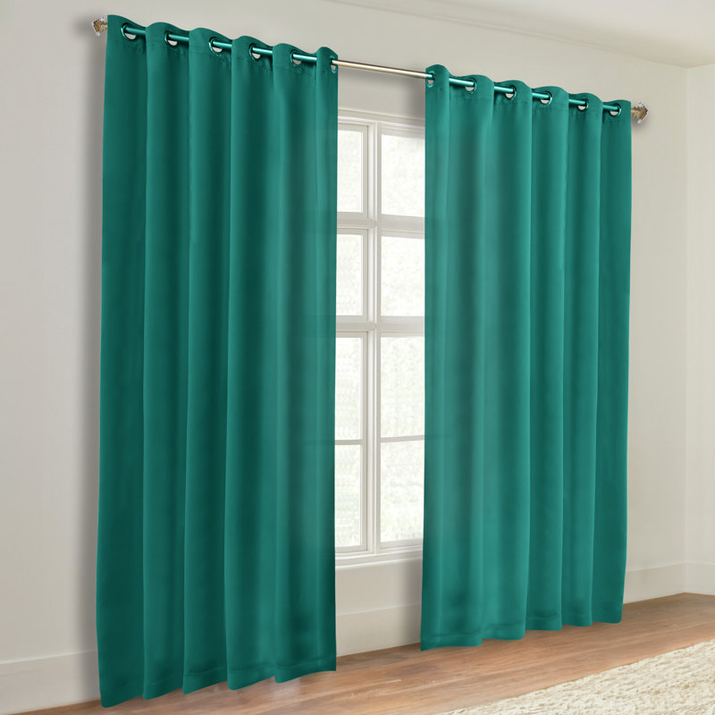 Paire de rideaux obscurcissant avec œillets Millendon, Bleu céruléen, L 70 po x L 84 po