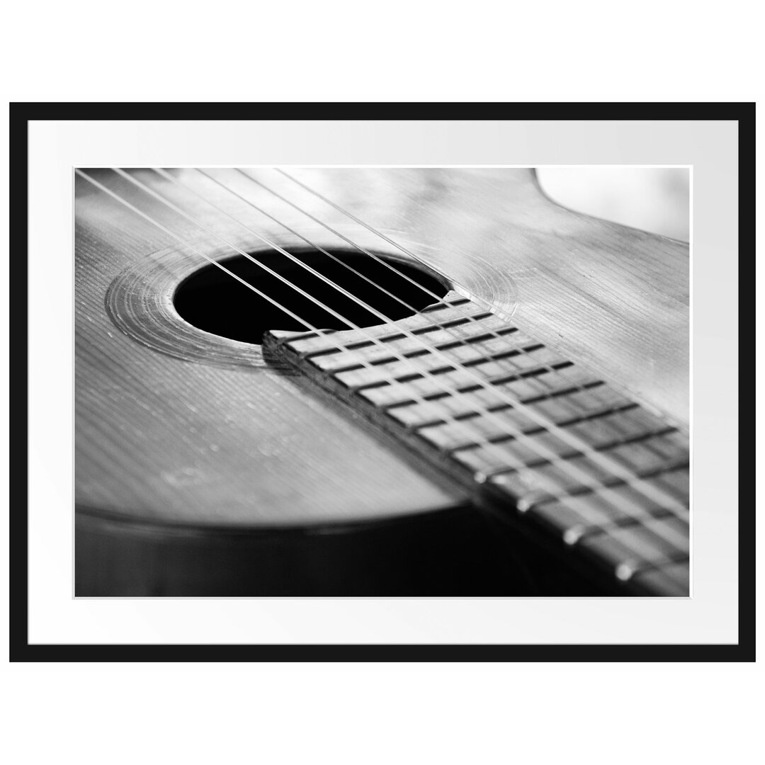 Gitarrensaiten über Schallloch Gerahmter Fotodruck Poster